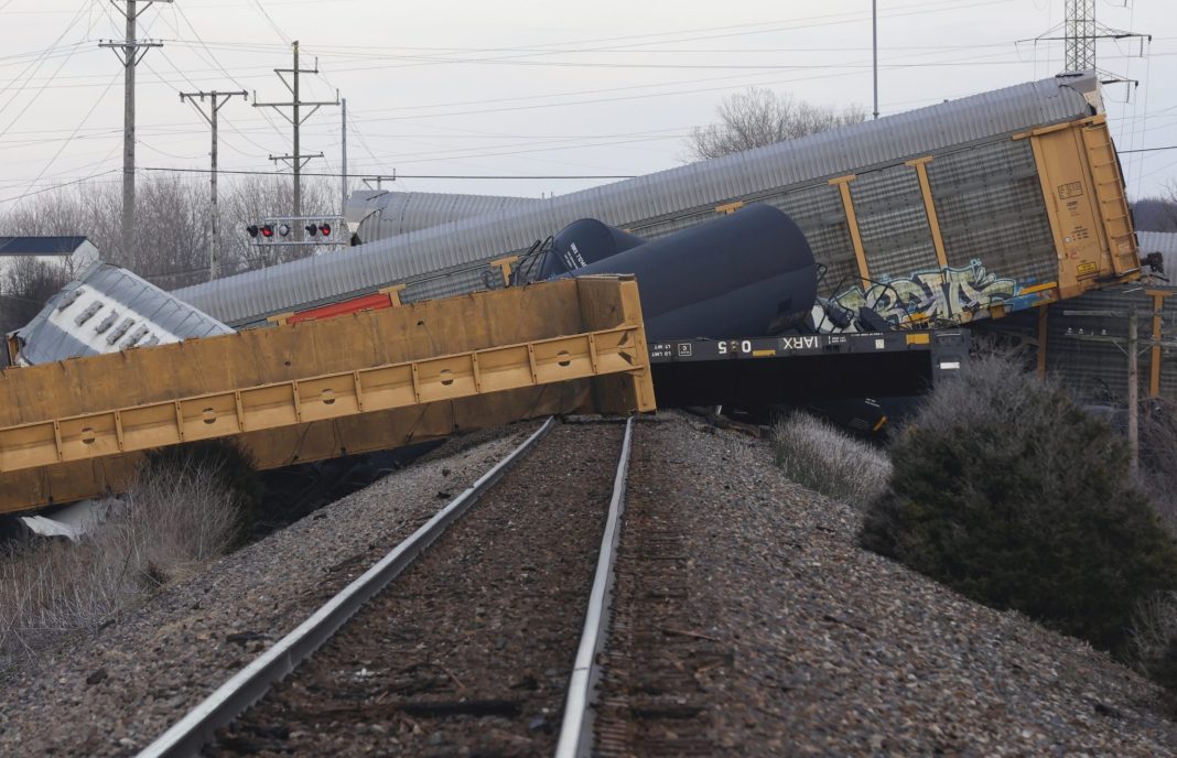 after-fiery-crash,-conductor’s-death,-other-derailments-feds-open-special-probe-into-norfolk-southern